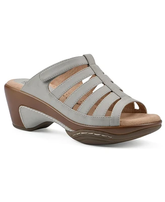 White Mountain Women's Valencia Slip-On Clog Sandals