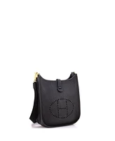 Pre-Owned HERMES Tpm Evelyne Bag Gen Iii Clemence