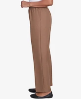 Alfred Dunner Women's Classic Textured Proportioned Short Pant