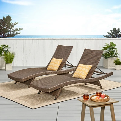 Cozy Outdoor Chaise Lounge Set: Premium Faux Rattan and Aluminum Construction for Backyard Relaxation