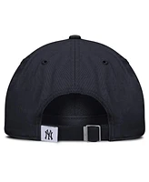 Nike Women's Navy New York Yankees Club Adjustable Hat