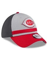 New Era Men's Gray/Red Cincinnati Reds 2025 Batting Practice 39THIRTY Flex Hat