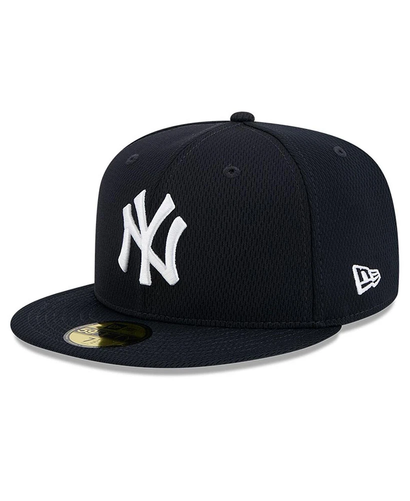 New Era Men's Navy/ York Yankees 2025 Mlb Clubhouse 59FIFTY Fitted Hat