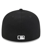 New Era Men's Black Boston Red Sox 2025 Mlb Clubhouse Low Profile 59FIFTY Fitted Hat