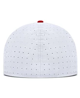 Nike Men's White Georgia Bulldogs On-Field Dugout True Performance Fitted Hat