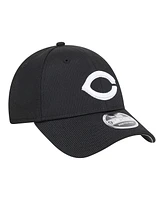 New Era Men's Black Cincinnati Reds Pivot 9FORTY Adjustable Hat