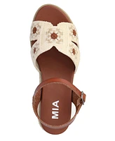 Mia Women's Keva Flatform Round Toe Sandals