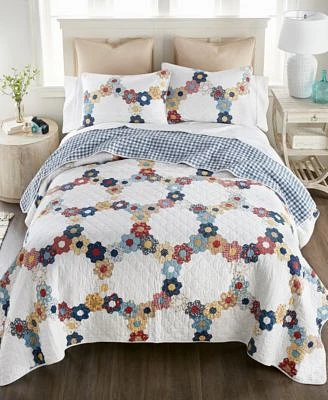 Donna Sharp Prairie Traditional Quilt Sets