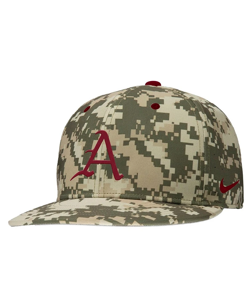 Nike Men's Digital Camo Arkansas Razorbacks On-Field Baseball Performance Fitted Hat