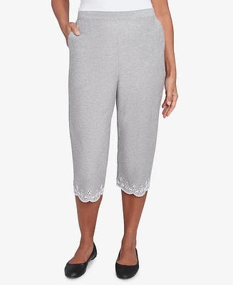 Alfred Dunner Petite Crystal Springs Eyelet Embroidered Capri Pants