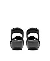 Clarks Cloudsteppers Women's Breeze Rae Sara Riptape Flat Sandals