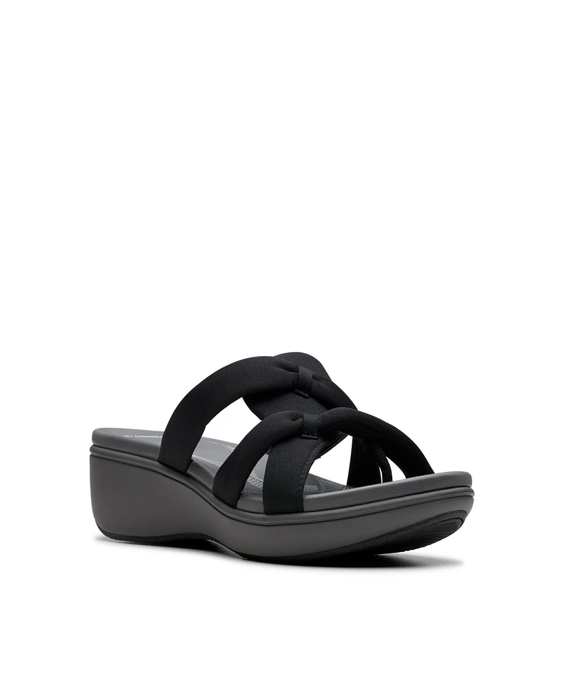 Clarks Cloudsteppers Women's Breeze Rae Cam Slip-On Flat Sandals