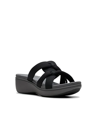 Clarks Cloudsteppers Women's Breeze Rae Cam Slip-On Flat Sandals
