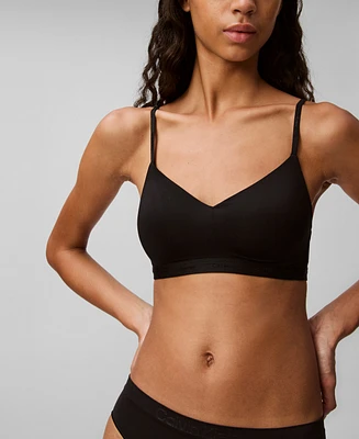 Calvin Klein Women's Form To Body Lightly Lined Bralette QF7618