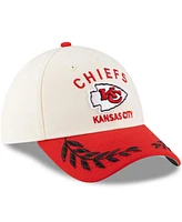 New Era Men's Cream/Red Kansas City Chiefs 2025 Nfl Draft 39THIRTY Flex Hat