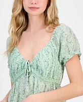 Derek Heart Juniors' Floral-Print Puff-Sleeve Babydoll Top