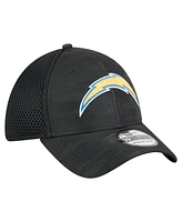 New Era Men's Black Los Angeles Chargers Active Camo 39THIRTY Flex Hat