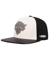 Pro Standard Men's Cream/Black New York Knicks French Terry Snapback Hat