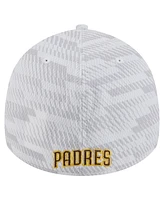 New Era Men's White San Diego Padres Graded 39THIRTY Flex Hat