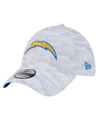 New Era Men's White Los Angeles Chargers Gameday Graded 39THIRTY Flex Hat