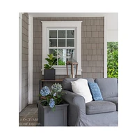 Larlen Planter