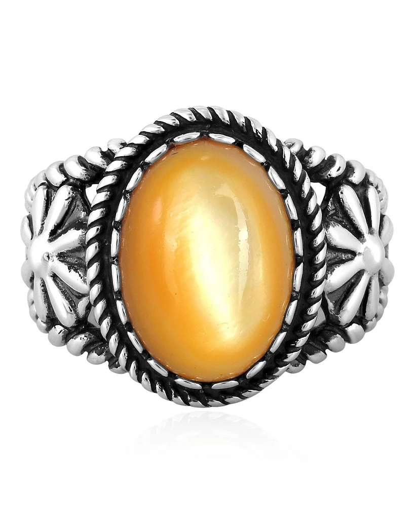 Sterling Silver Yellow Mother of Pearl Concha Flower Ring