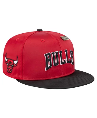 New Era Men's Red/Black Chicago Bulls Throwback Satin Vintage Pin Two-Tone 59FIFTY Fitted Hat