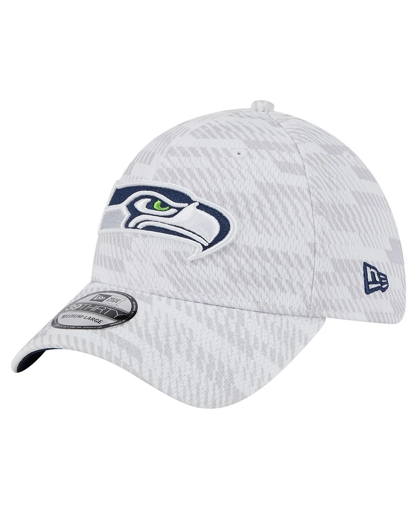 New Era Men's White Seattle Seahawks Gameday Graded 39THIRTY Flex Hat