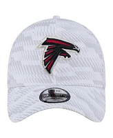 New Era Men's White Atlanta Falcons Gameday Graded 39THIRTY Flex Hat