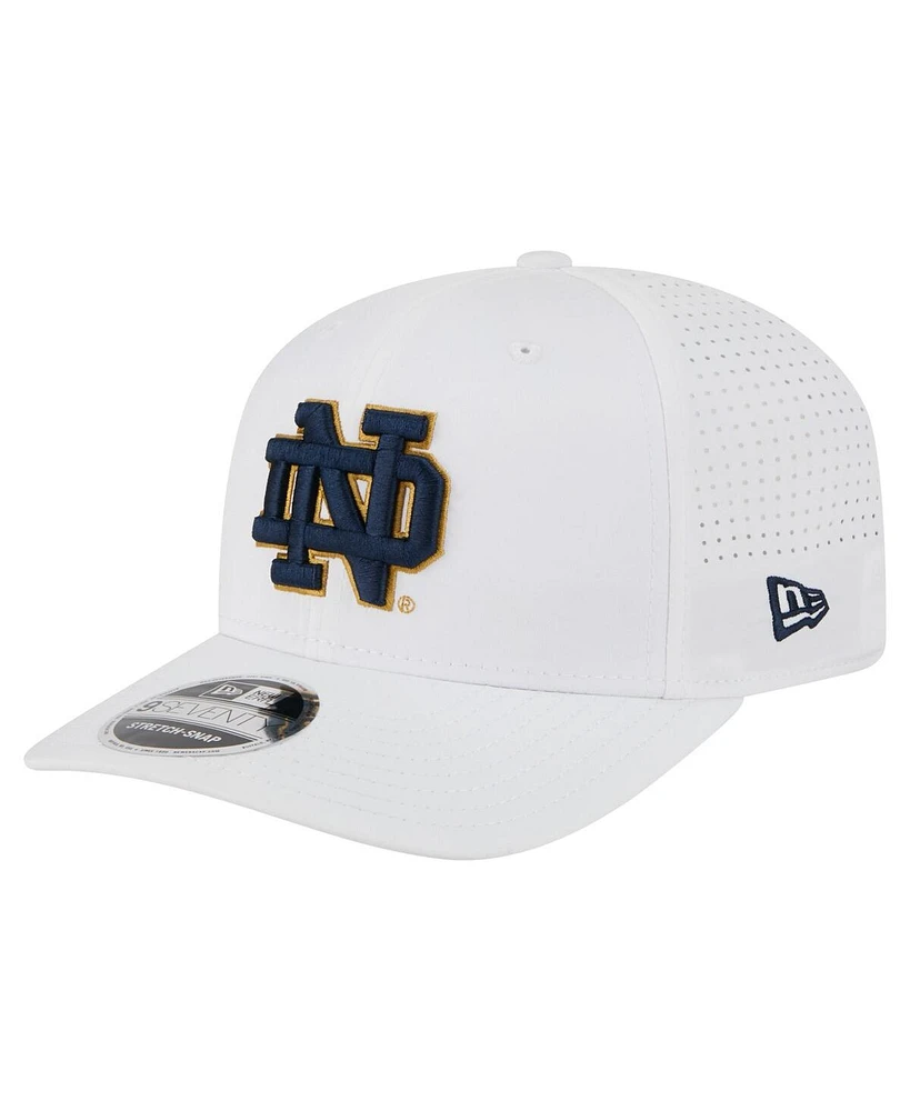 New Era Men's White Notre Dame Fighting Irish Perform Vault 9SEVENTY Stretch-Snap Hat