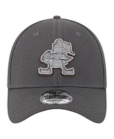 New Era Men's Graphite Cleveland Browns Throwback Logo Main 39THIRTY Flex Hat