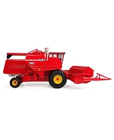 Universal Hobbies 1/32 Massey Ferguson 760 Combine with Grain Head UH6329