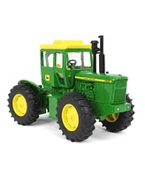 Ertl 1/32 John Deere 7520 4WD Tractor w/ Long Hood Stripe & Rear Fenders