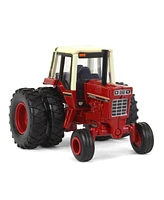 Ertl 1/64 International Harvester 1486 Tri-Stripe Wide Front with Rear Duals