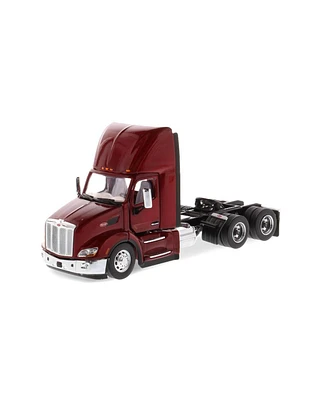1/50 Legendary Red Peterbilt 579 UltraLoft Day Cab by Diecast Masters