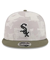 New Era Men's Light Beige/Olive Chicago White Sox 2025 Armed Forces Day Split Panel 9FIFTY Snapback Hat