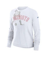 Nike Women's White New England Patriots Layered Logo Cropped Long Sleeve Fashion T-Shirt