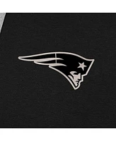 Antigua Men's Black New England Patriots Brushed Carbon Victory Pullover Hoodie