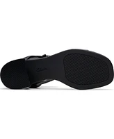 Clarks Collection Women's Jaylan Ray Square Toe Sandals