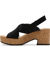 Clarks Collection Women's Nerisa West Wedge Sandals