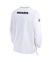 Nike Men's White Chicago Bears 2023/24 Sideline Repel V-Neck Long Sleeve Pullover Windshirt