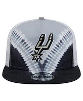 New Era Men's Black/Silver San Antonio Spurs Throwback Dye Golfer Snapback Hat