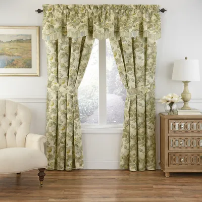 Waverly Spring Bling Window Pieced Scalloped Valance