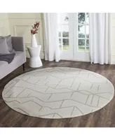 Safavieh Amherst AMT429 Ivory and Gray 7' x 7' Round Area Rug