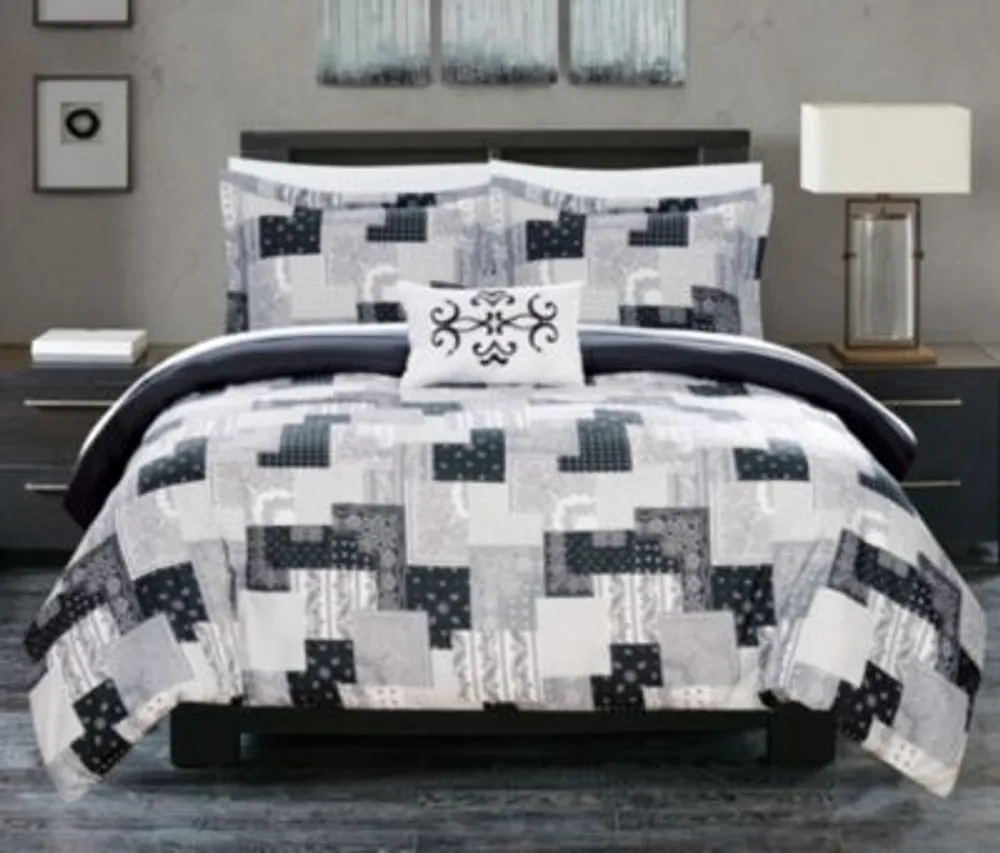 Chic Home Utopia 8 Piece Queen Bed a Bag Duvet Set