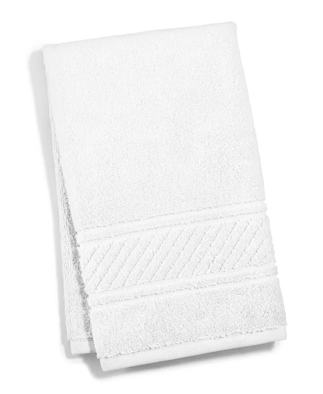 Martha Stewart Bath Towels Only $3.99 on Macys.com (Regularly $16)