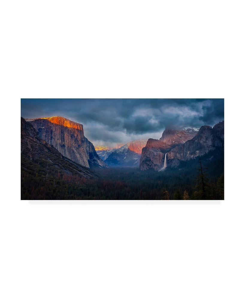 Michael Zheng The Yin and Yang of Yosemite Canvas Art