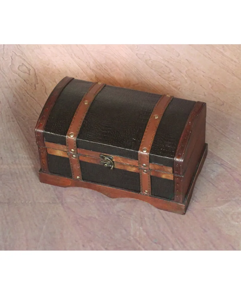 Vintiquewise Leather Wooden Chest