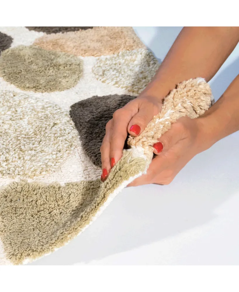 Chesapeake Pebbles Plush Bath Runner