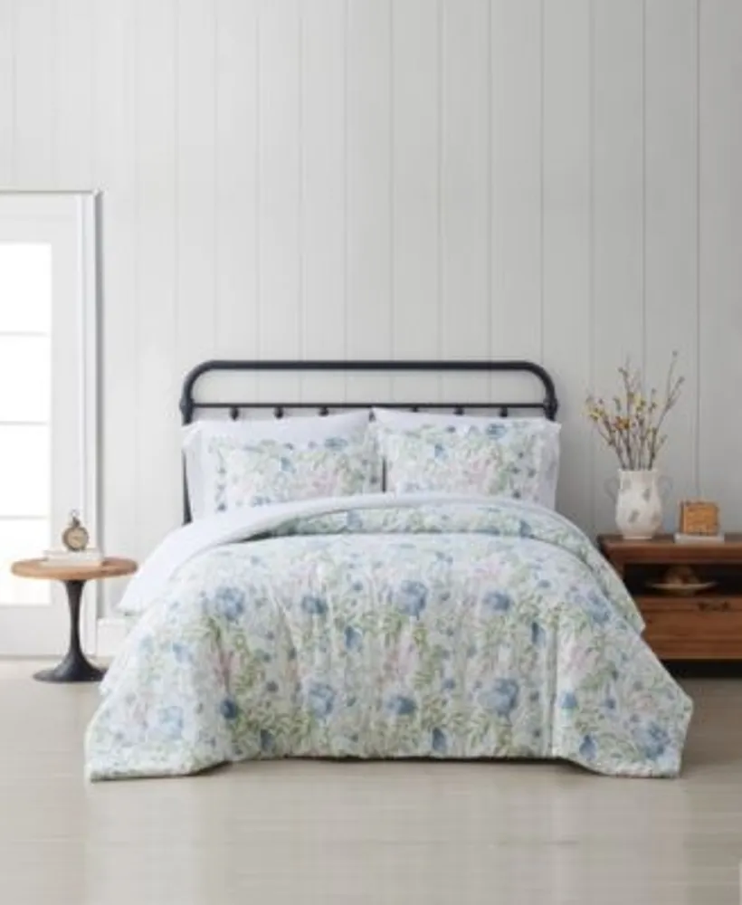 Casual Comfort Banquet Floral Lightweight Reversible Comforter Set